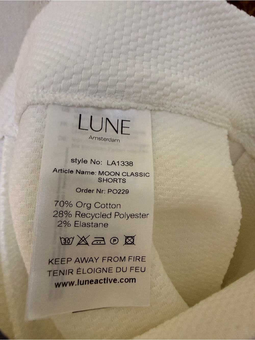 LUNE Amsterdam Moon Classic Wide Leg Shorts Ivory Honeycomb Textured M NWT - Picture 6 of 7